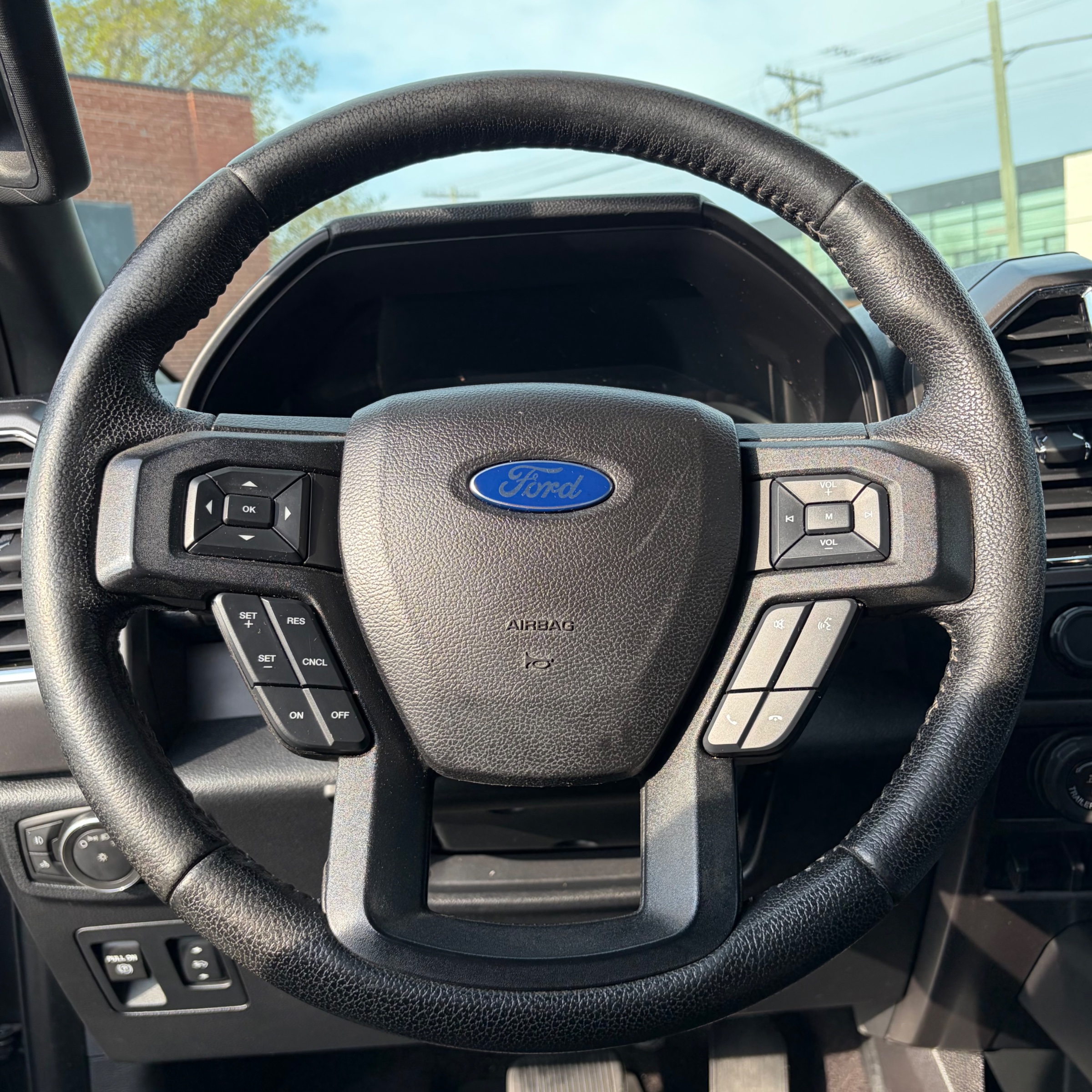 2016 FORD F-150 XLT | SPORT | LOW KMS — photo 14