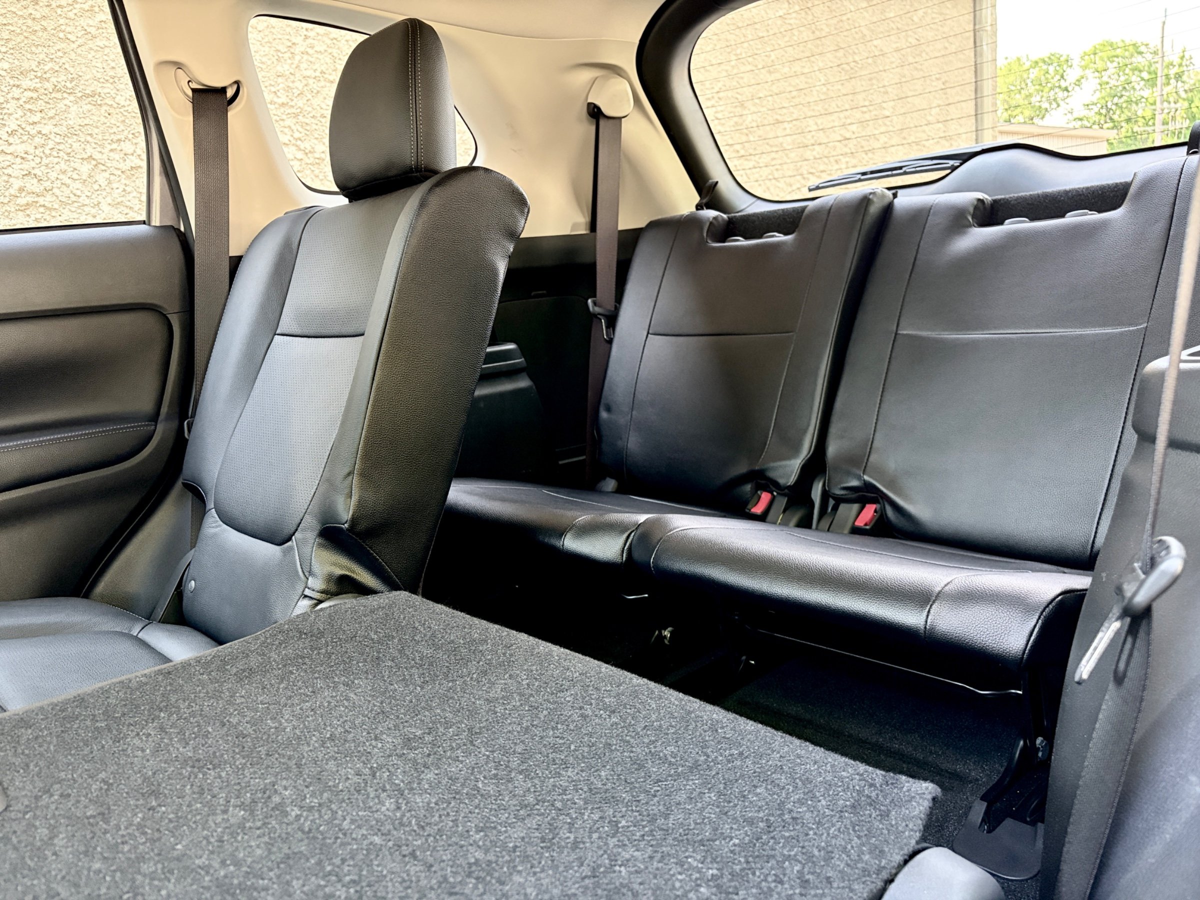 2018 MITSUBISHI OUTLANDER SEL | 7 SEATS | ONE-OWNER | WELL SERVICED — photo 12