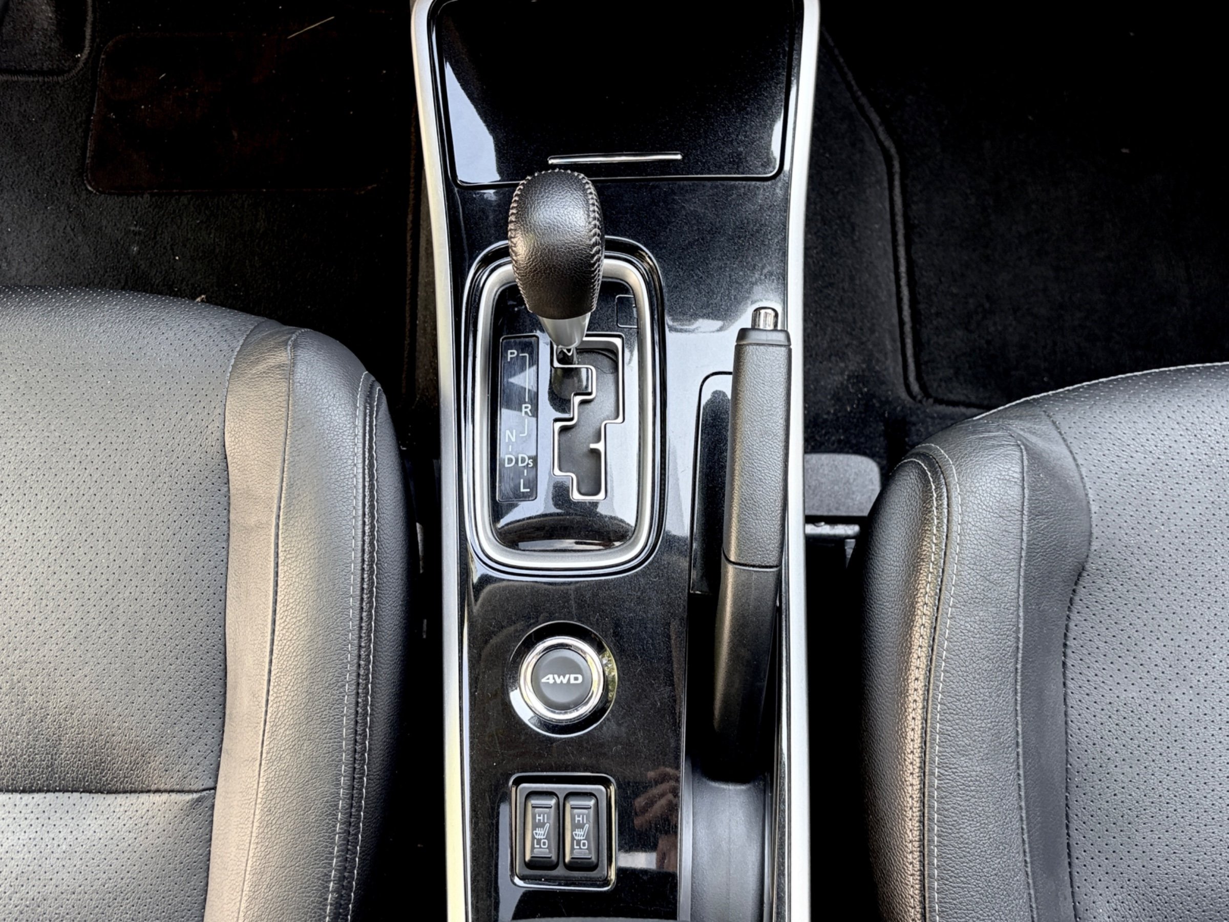 2018 MITSUBISHI OUTLANDER SEL | 7 SEATS | ONE-OWNER | WELL SERVICED — photo 20