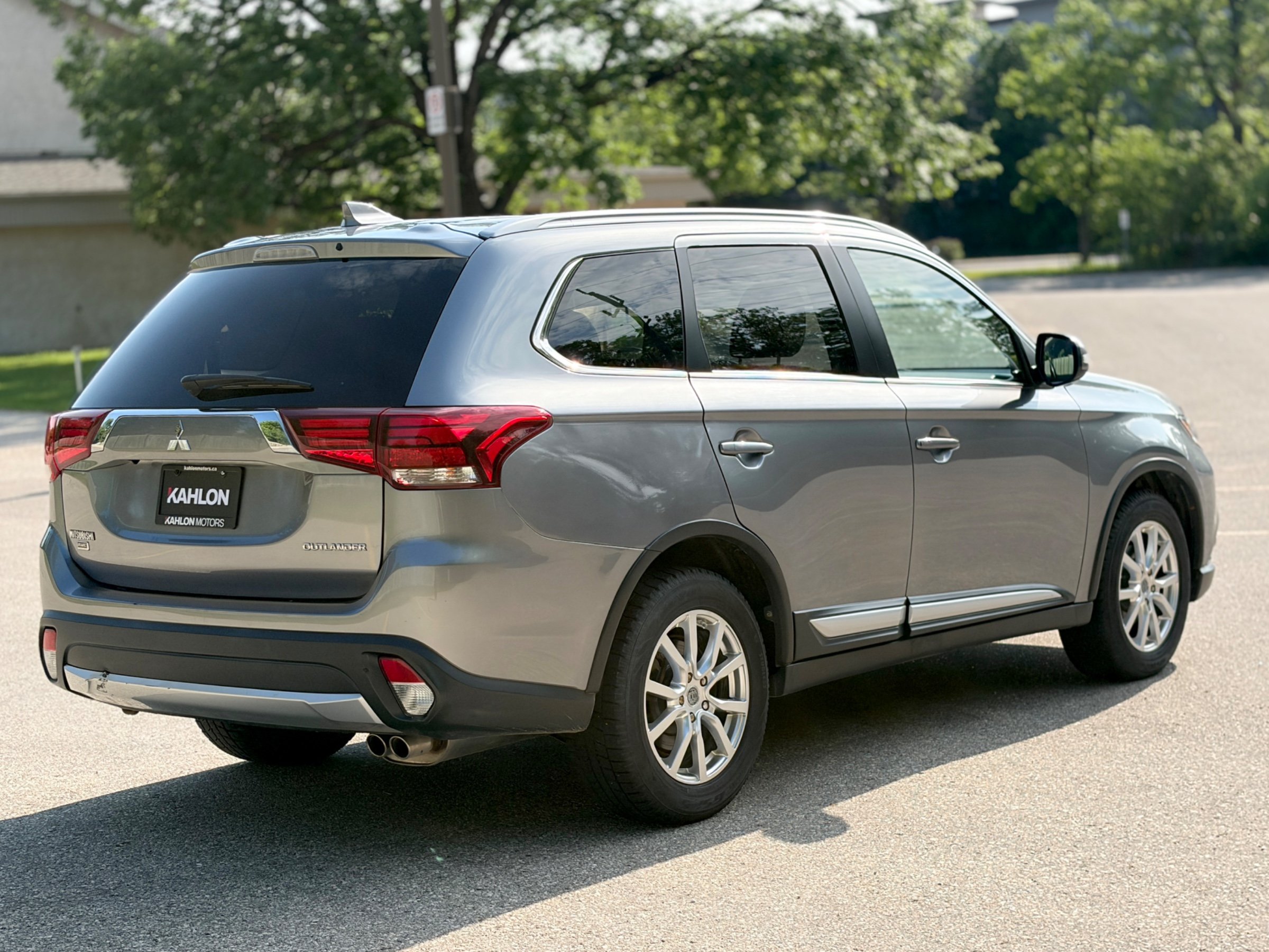 2018 MITSUBISHI OUTLANDER SEL | 7 SEATS | ONE-OWNER | WELL SERVICED — photo 6
