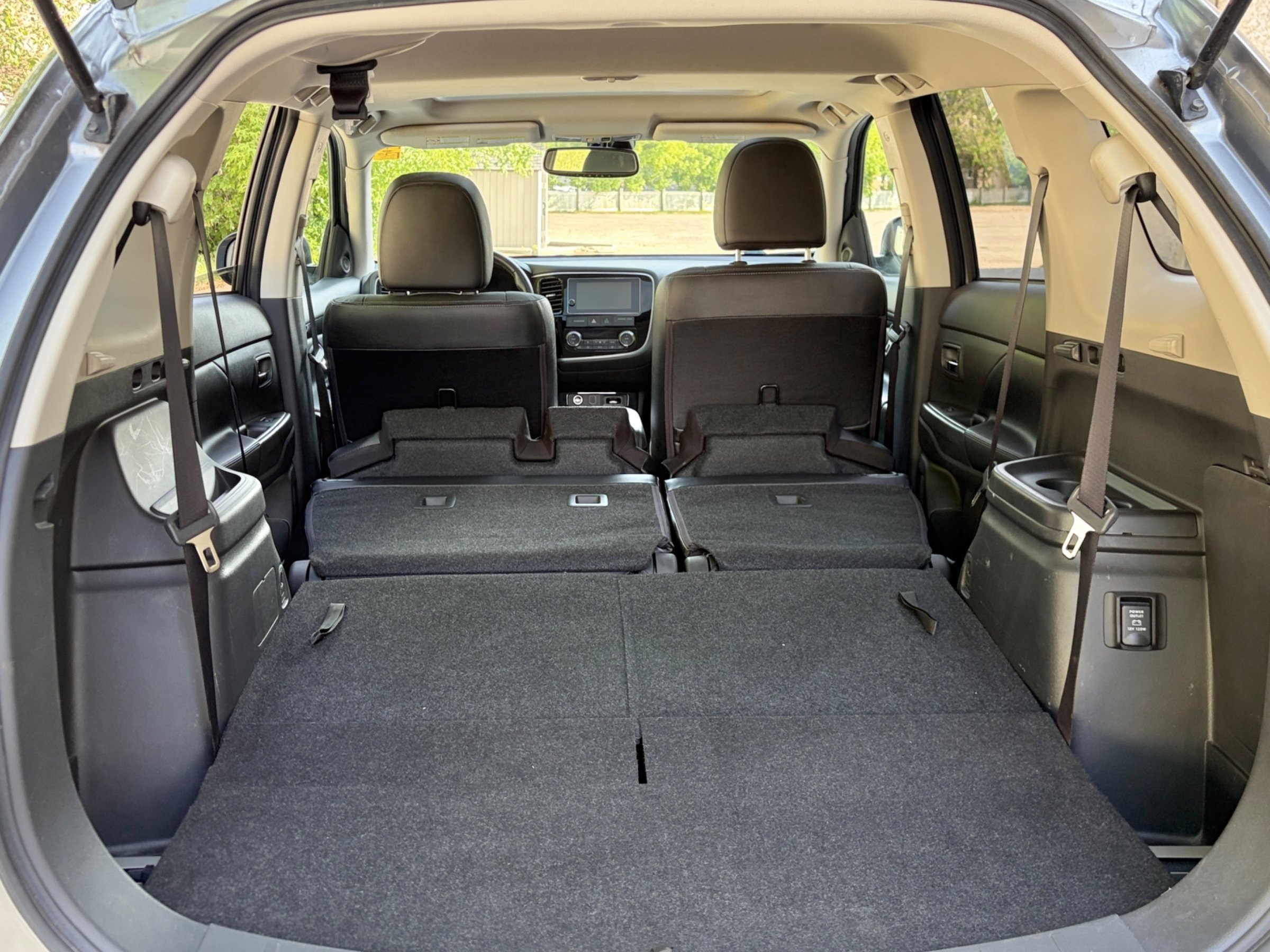 2018 MITSUBISHI OUTLANDER SEL | 7 SEATS | ONE-OWNER | WELL SERVICED — photo 29