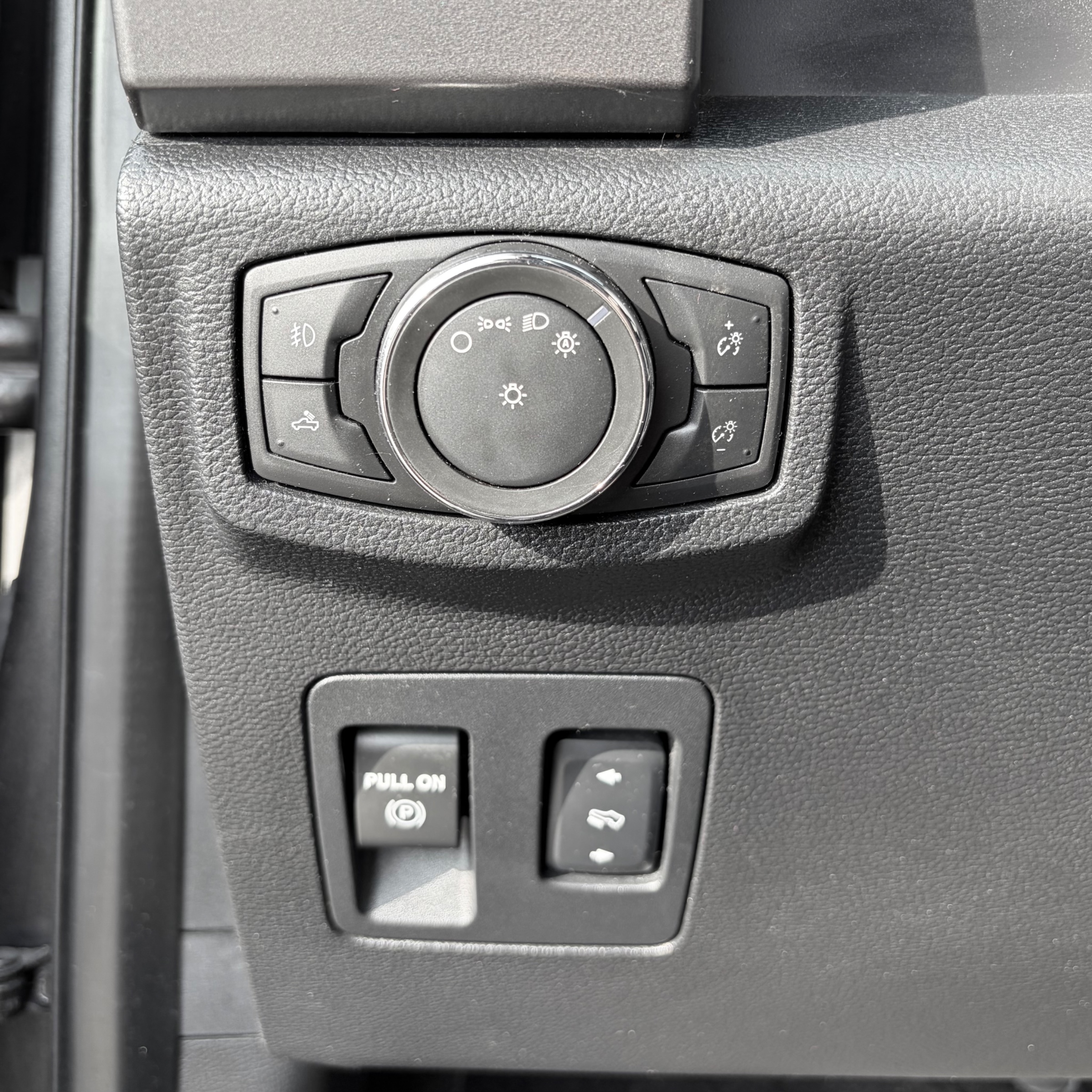 2016 FORD F-150 XLT | SPORT | LOW KMS — photo 19