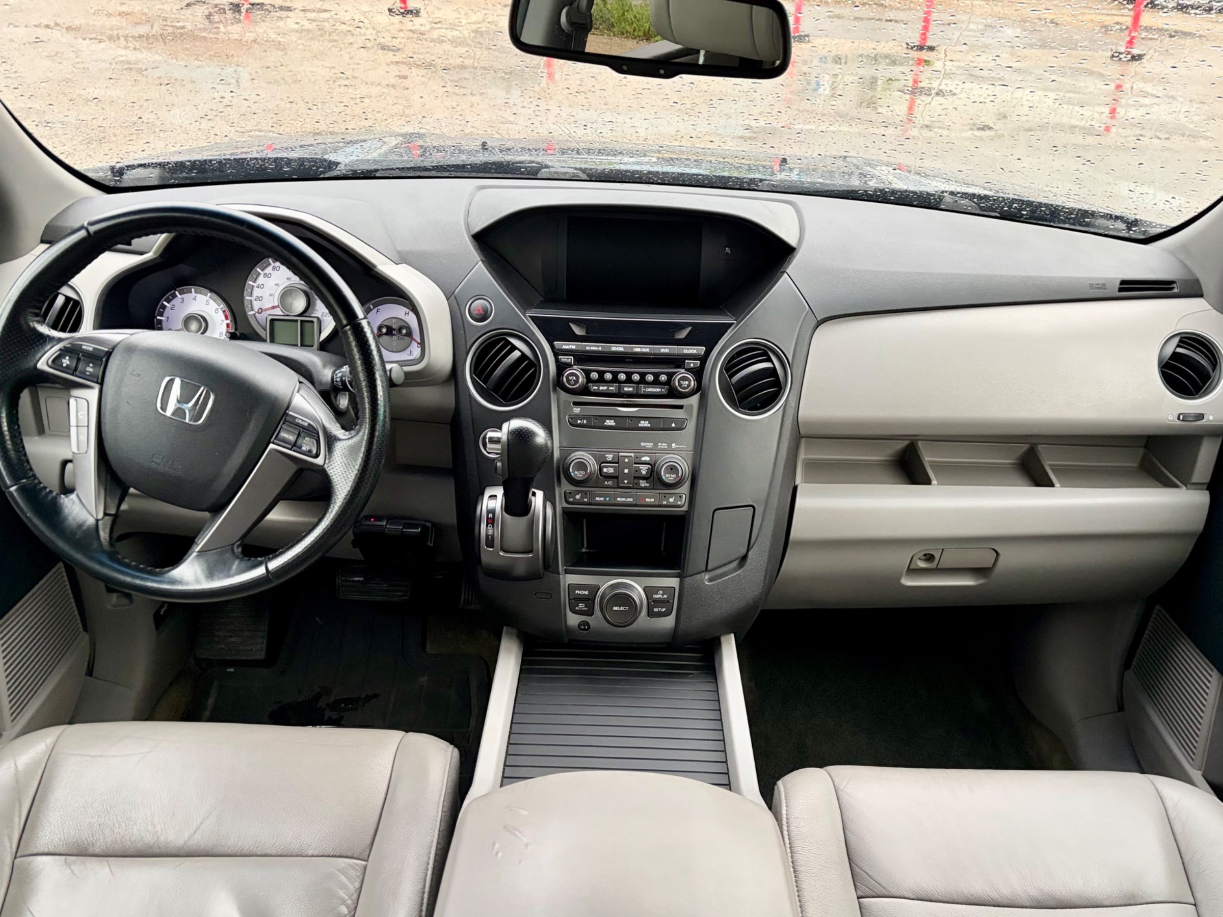 2015 HONDA PILOT EX-L  AWD | Rear Entertainment | One Owner | No Accidents | 2 Sets of Tires — photo 8