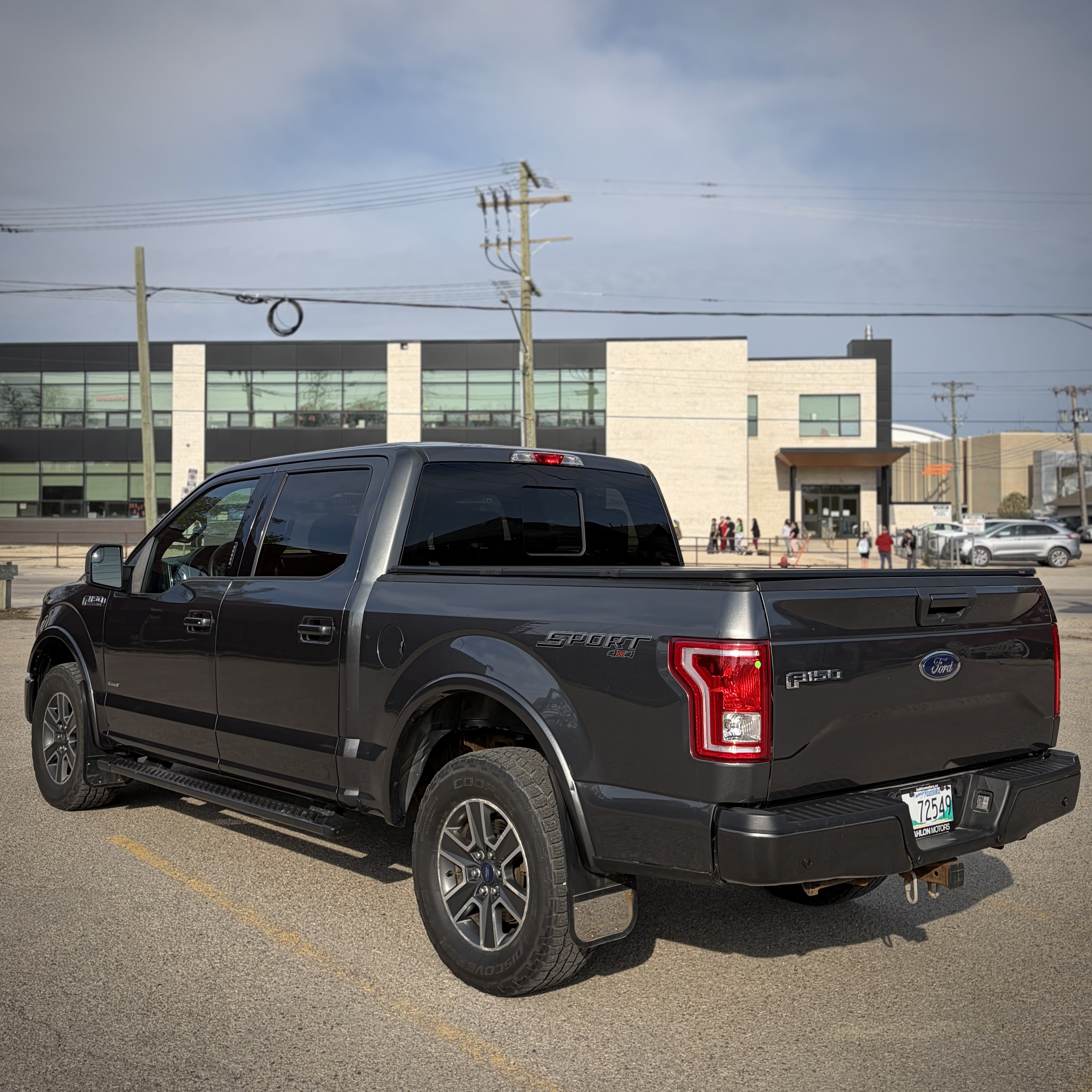 2016 FORD F-150 XLT | SPORT | LOW KMS — photo 5